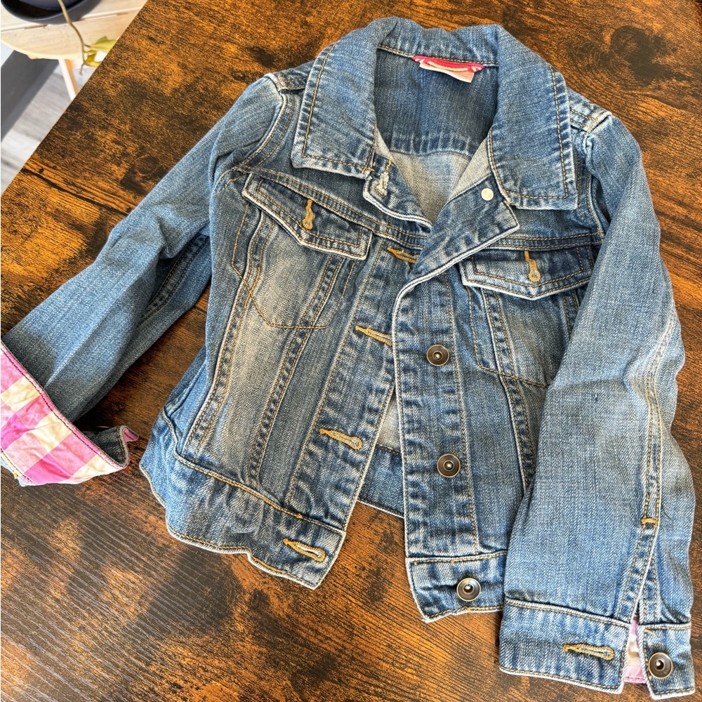 Adorable Hanna Jean jacket 110 or size 5. Cute pink plaid accents, durable style